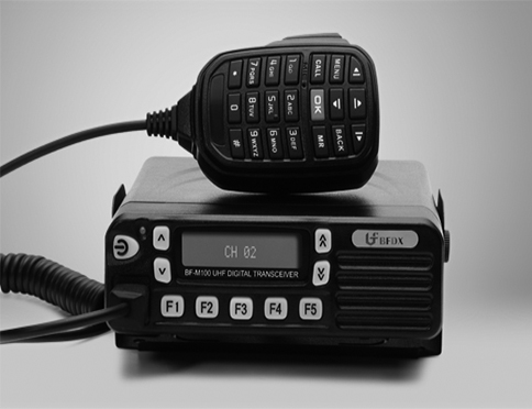 BF-M100數字車載台